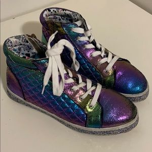 STEVE MADDEN Iridescent Color Sneakers size 5